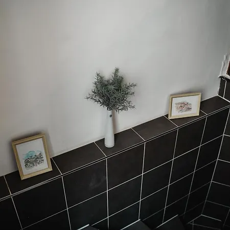I Gemuetliches 1-zimmer-apartment & Eigenes Bad I Апартаменты *