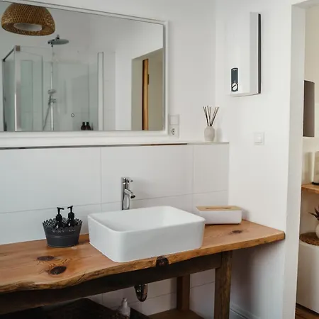 I Gemuetliches 1-zimmer-apartment & Eigenes Bad I アパート *