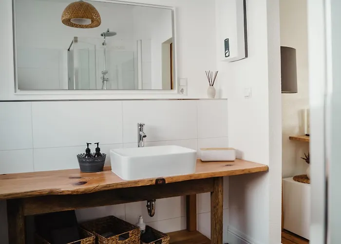 I Gemuetliches 1-zimmer-apartment & Eigenes Bad I Daire *